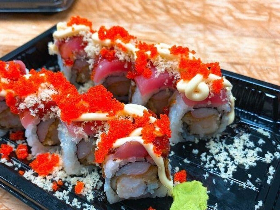 S65. Play Boy Roll.