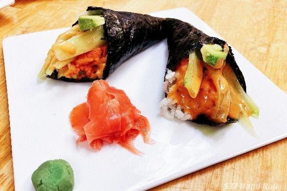 S37. Hand Roll.