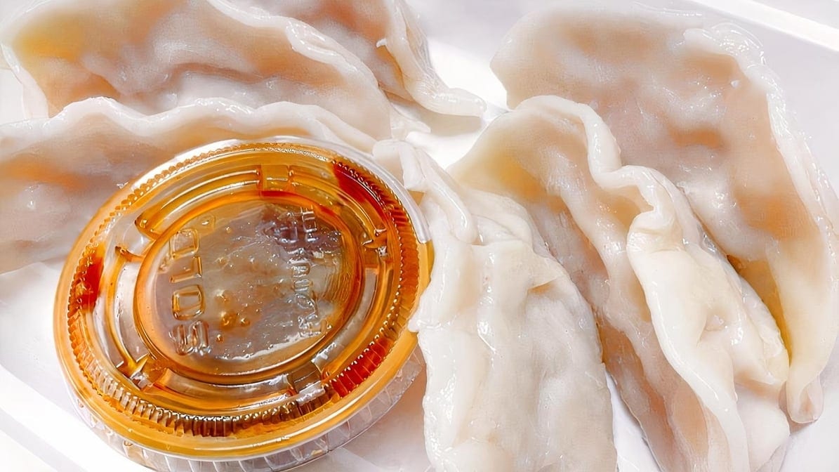 A1. Steamed Dumpling (8) - 水饺 (8).